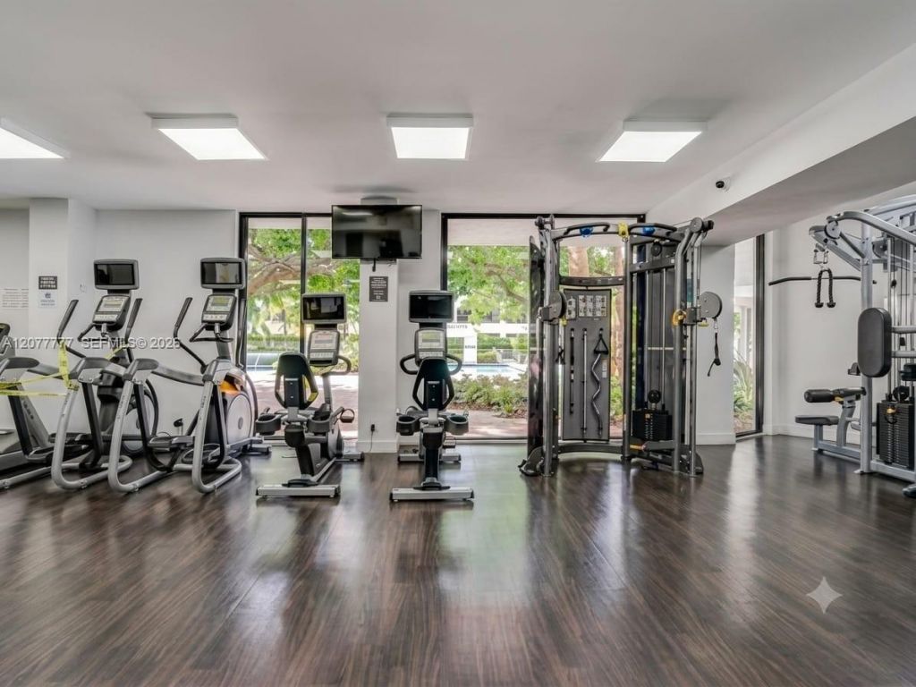 3300 NE 192nd St , Unit 1612, Aventura, FL 33180 Photo