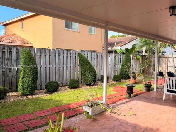 16529 SW 98th Ter , Miami, FL 33196