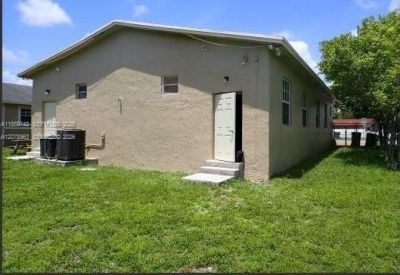 516 NW 4th Ave , Hallandale Beach, FL 33009 Photo