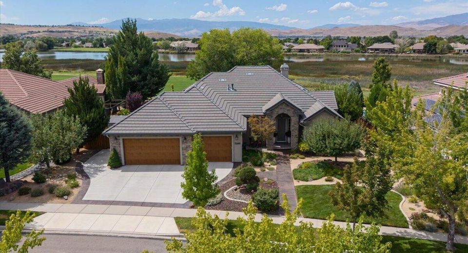 7365 Silver King Drive, Sparks, NV 89436 Photo