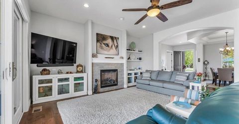 7365 Silver King Drive, Sparks, NV 89436 Photo