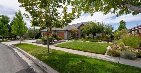 7365 Silver King Drive, Sparks, NV 89436 Photo