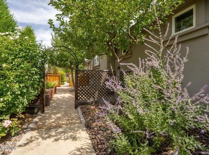 7365 Silver King Drive, Sparks, NV 89436 Photo