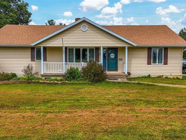 18541 Highway FF , Mexico, MO 65265