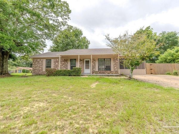 7727 Coronet Dr, Pensacola, FL 32514