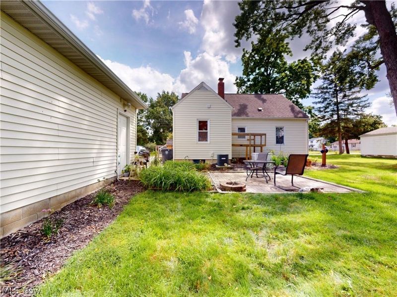 1137 E Archwood Avenue, Akron, OH 44306 Photo 25