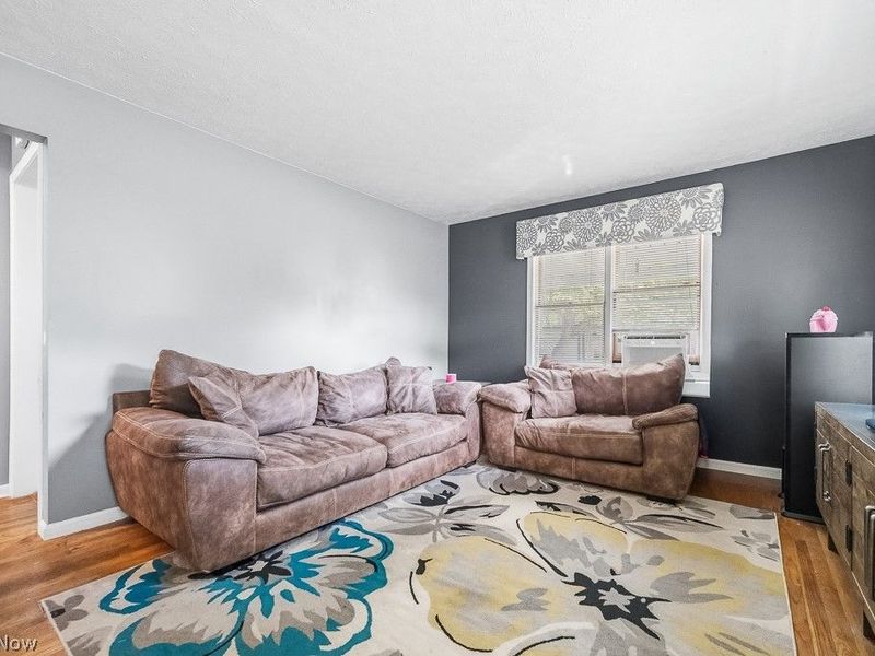 687 Elyria Avenue, Amherst, OH 44001 Photo 13