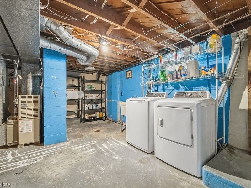 687 Elyria Avenue, Amherst, OH 44001 Photo 37