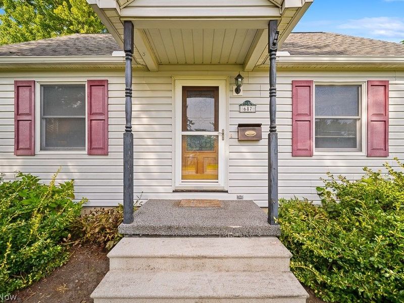 687 Elyria Avenue, Amherst, OH 44001 Photo 5
