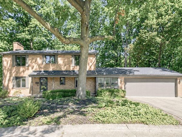 703 Comings Avenue, St. Joseph, MI 49085
