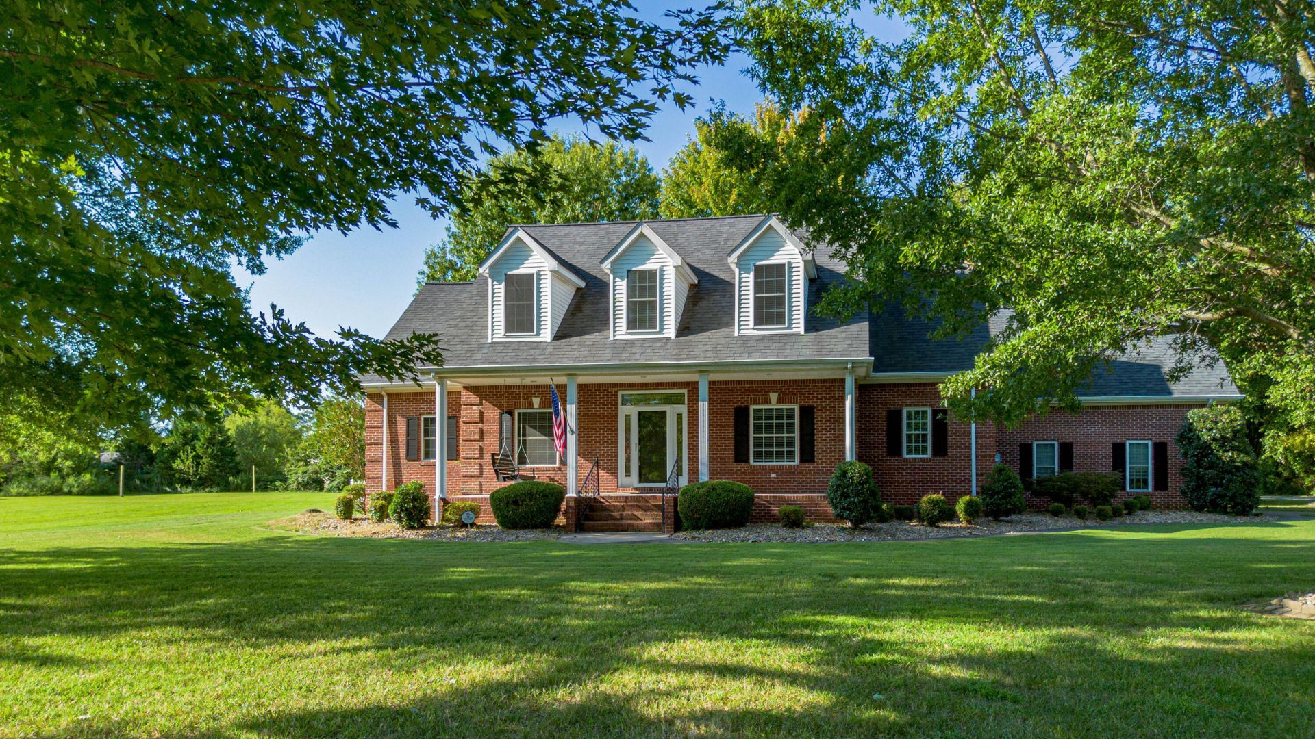 100 Fair Chase Drive, Paducah, KY 42001 Main Photo