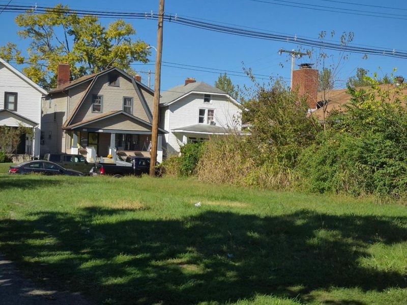 2264 Shelton Street , Columbus, OH 43223 Photo 4