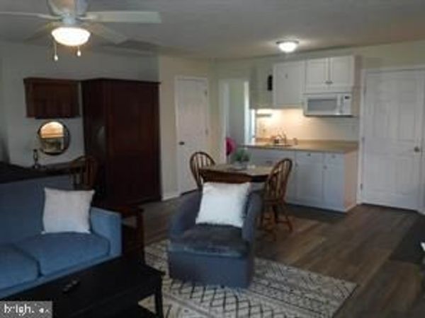 97 B RICHARDSON CIRCLE , DOVER, DE 19901