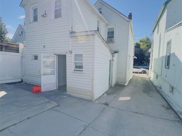 111-83 43rd Ave, Corona, NY 11368
