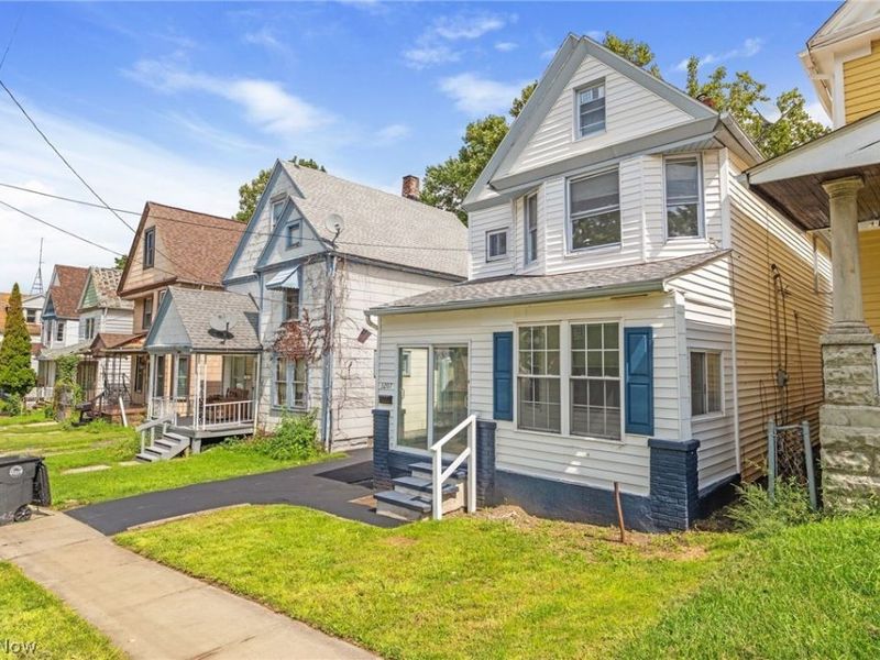 3207 W 97th Street, Cleveland, OH 44102 Photo 2