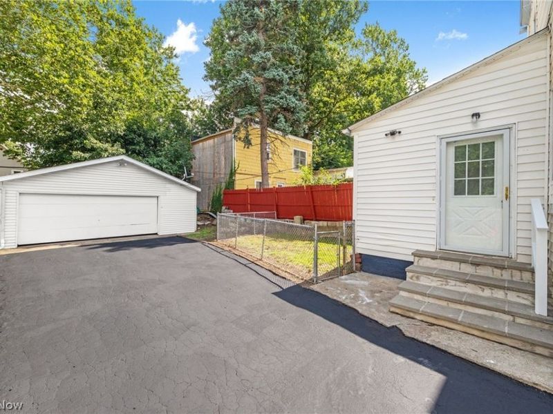 3207 W 97th Street, Cleveland, OH 44102 Photo 29