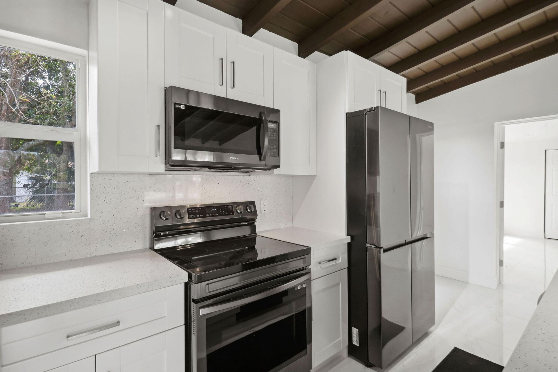 1530 NW 18th Court, Fort Lauderdale, FL 33311 Photo