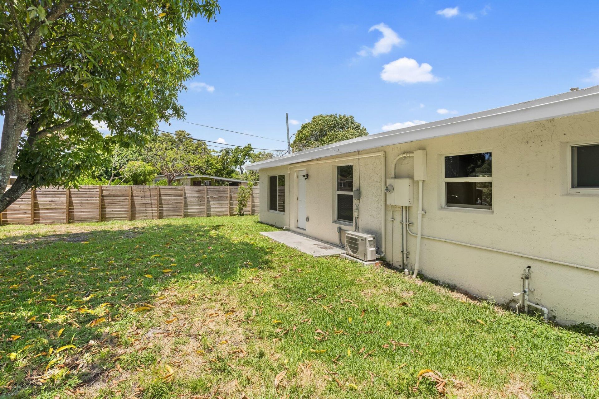 1530 NW 18th Court, Fort Lauderdale, FL 33311 Photo