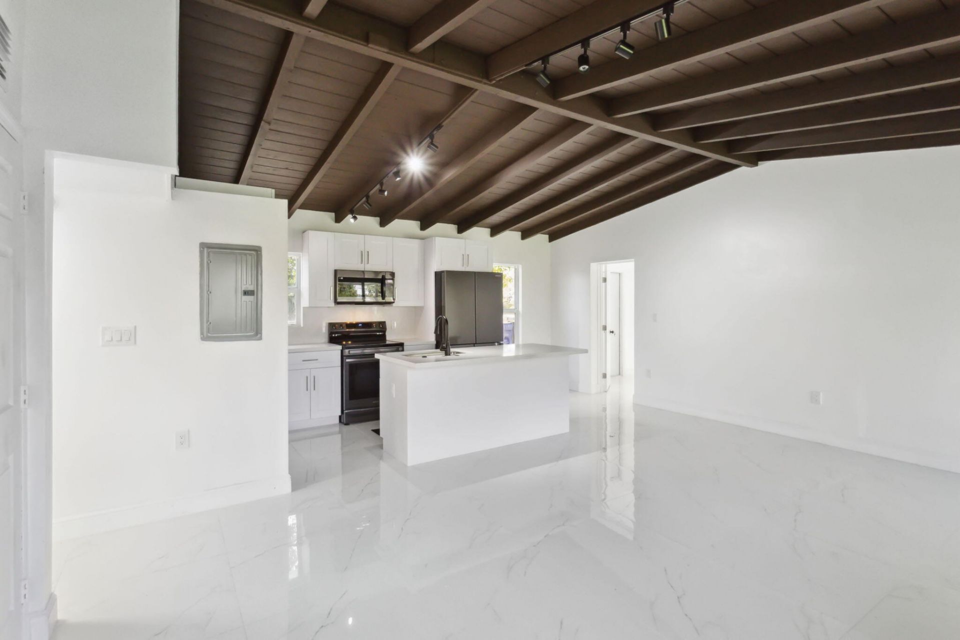 1530 NW 18th Court, Fort Lauderdale, FL 33311 Photo