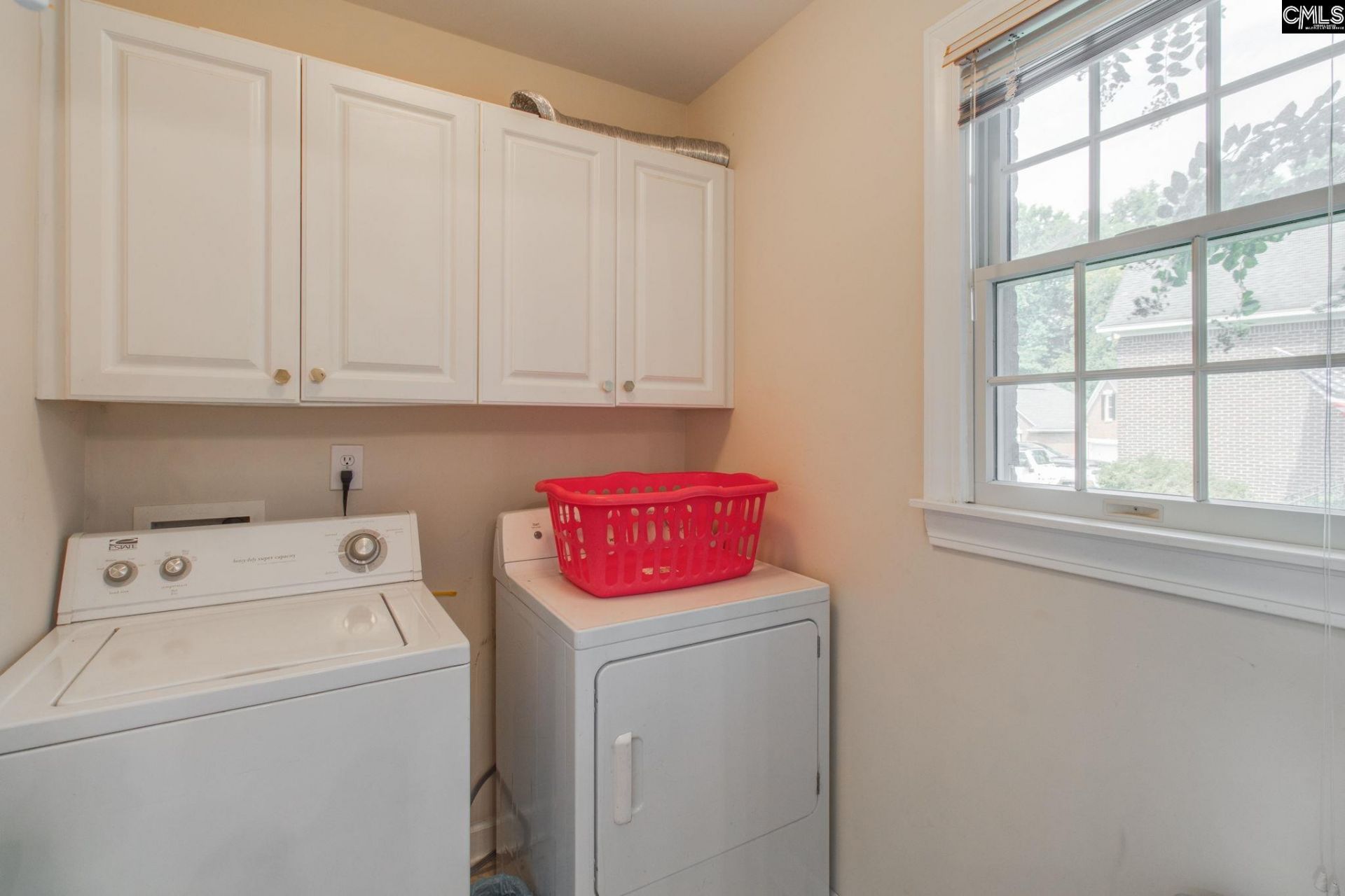 320 Wiltshire Way Photo 12