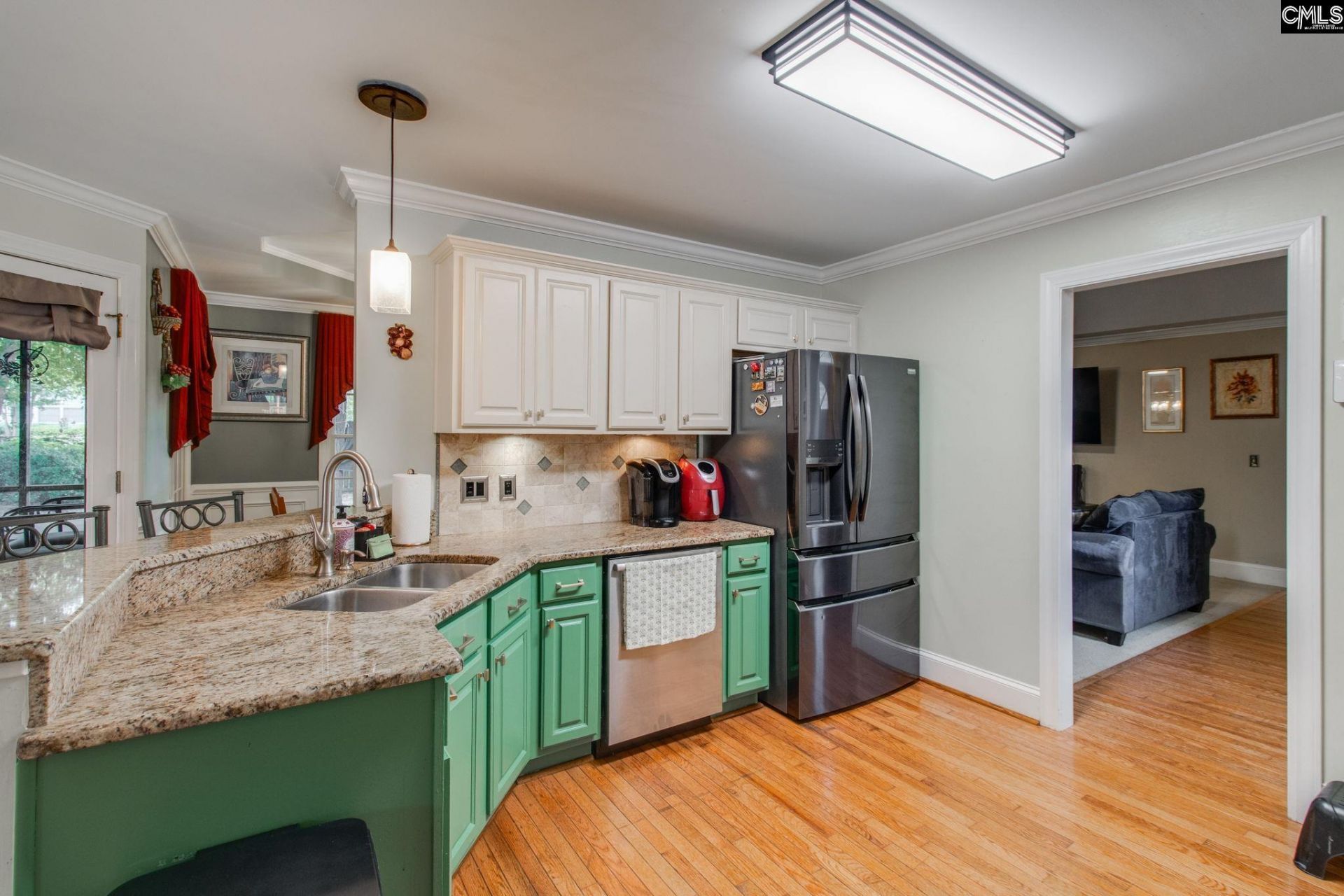 320 Wiltshire Way Photo 16