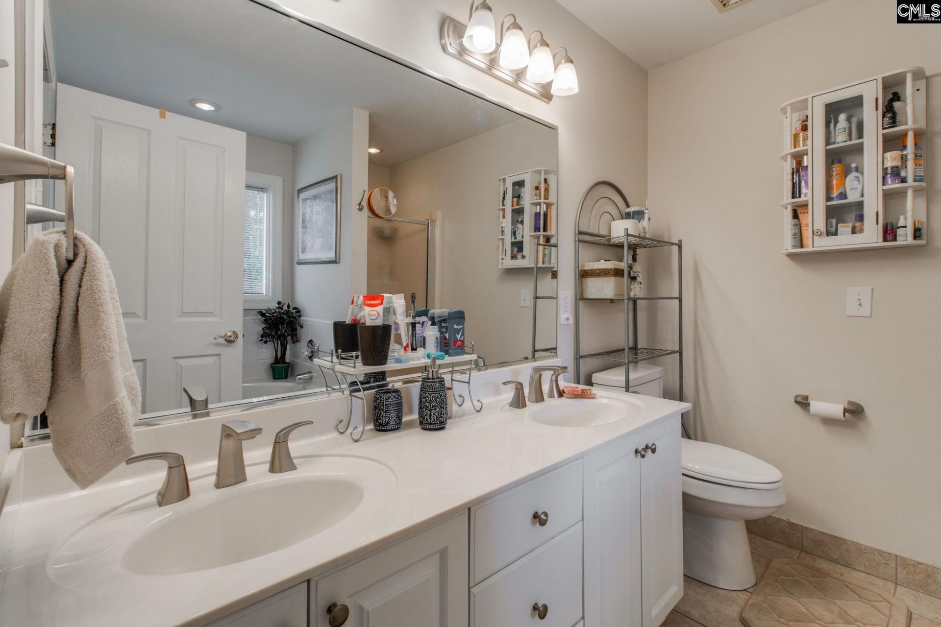 320 Wiltshire Way Photo 21