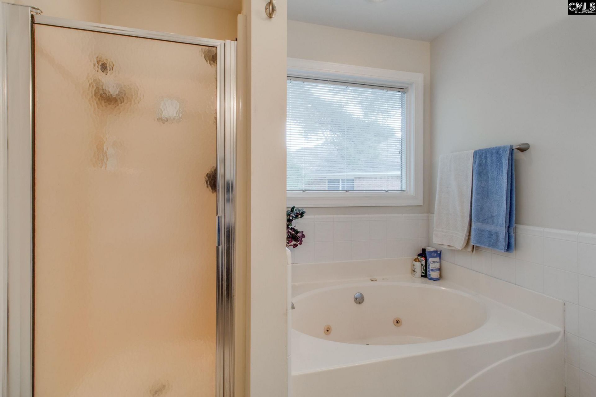 320 Wiltshire Way Photo 22