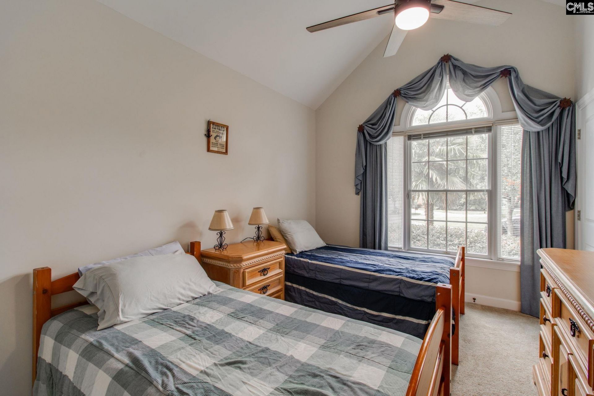320 Wiltshire Way Photo 26