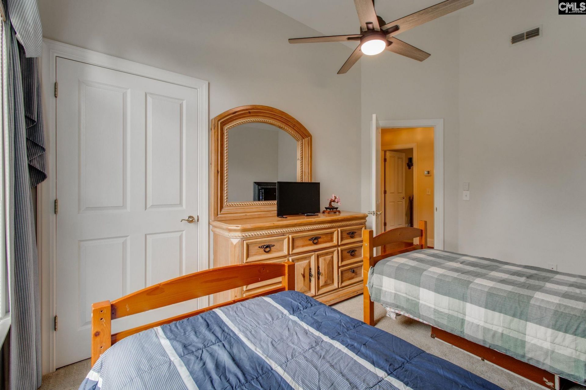 320 Wiltshire Way Photo 27