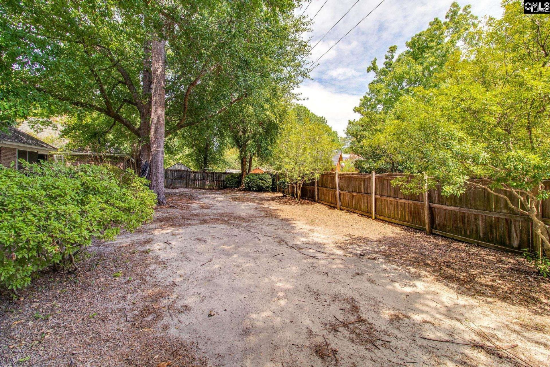 320 Wiltshire Way Photo 35