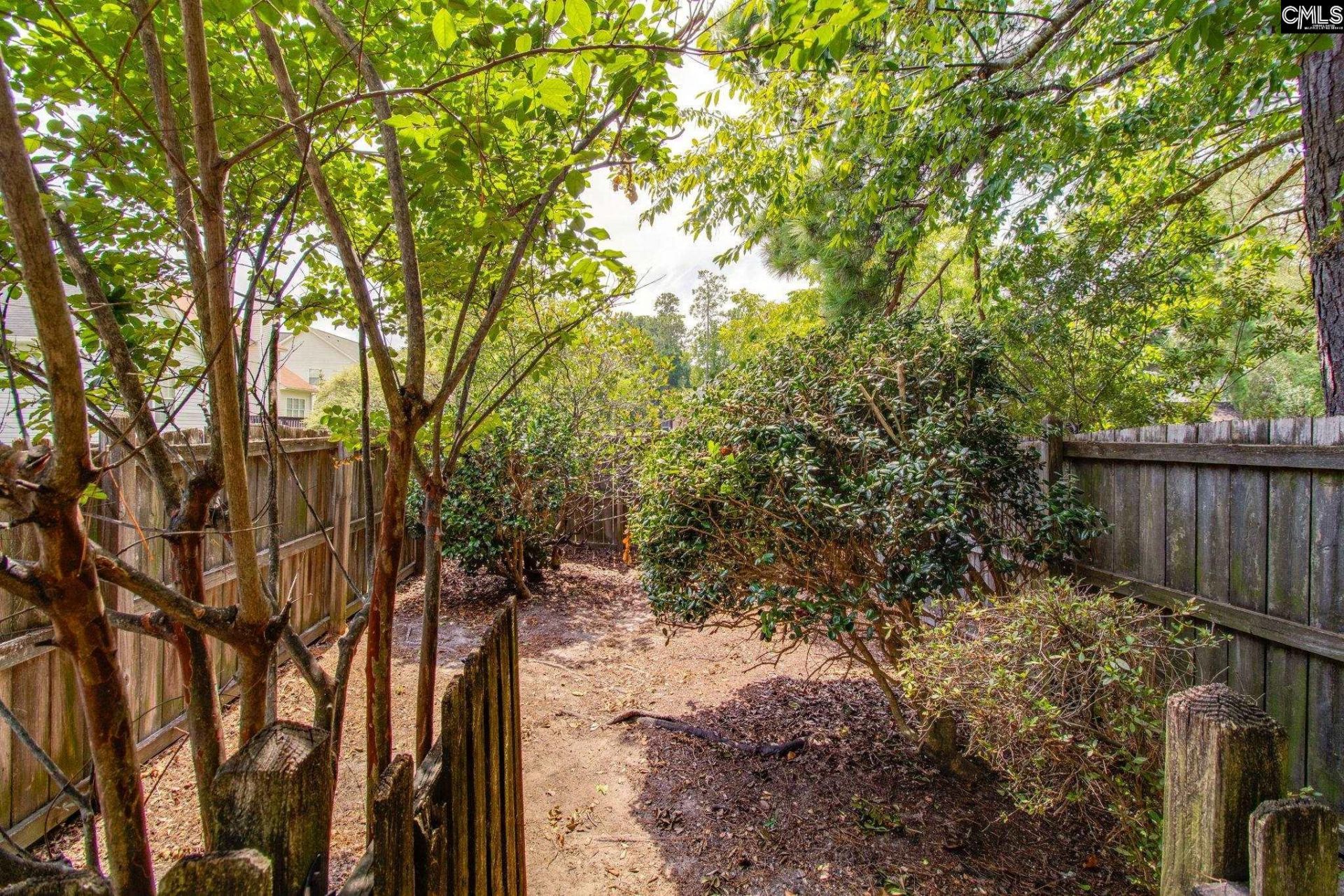 320 Wiltshire Way Photo 36