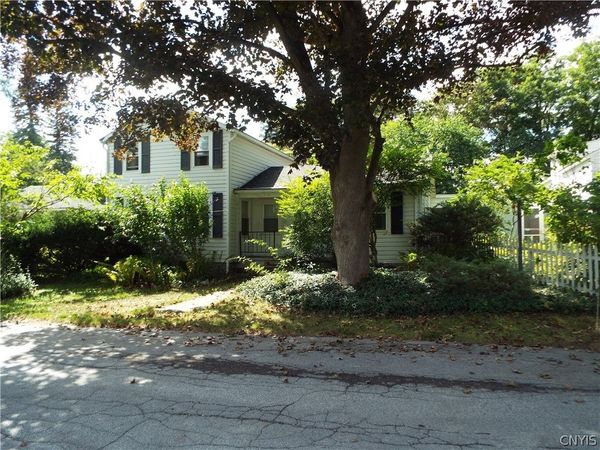 217 Yates Place , Chittenango, NY 13037