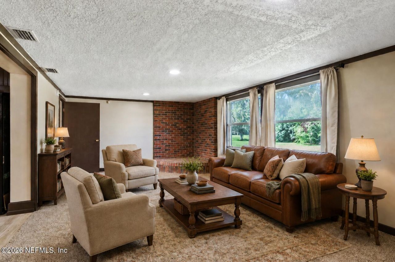 309 E River Road, East Palatka, FL 32131 Photo