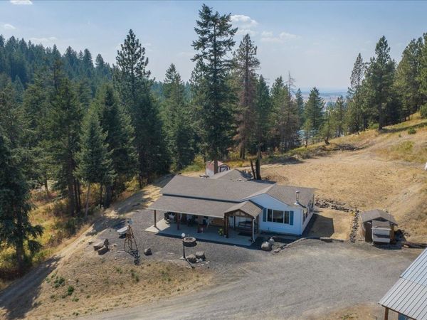 17405 E Rocky Top Ln, Spokane, WA 99217