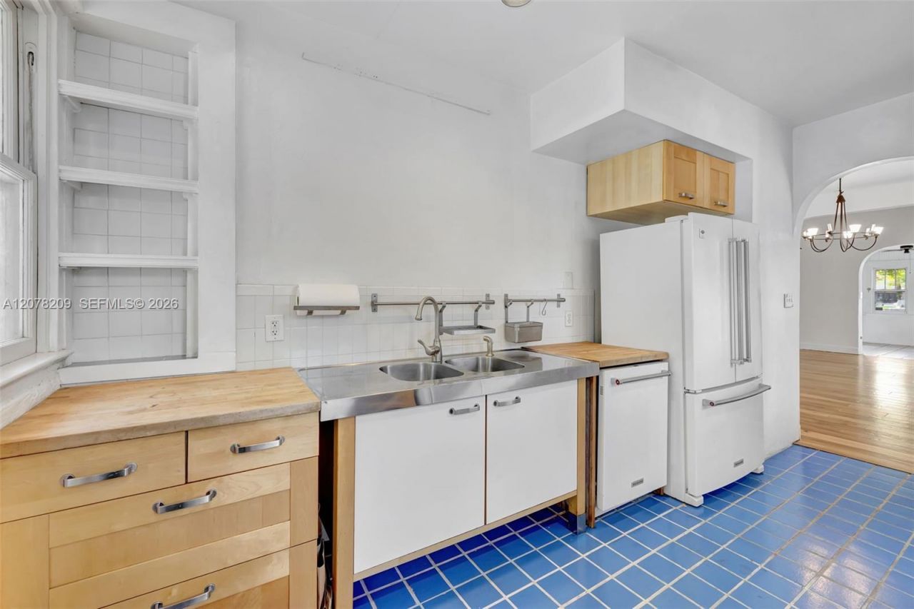 1031 SW 4th St, Fort Lauderdale, FL 33312 Photo