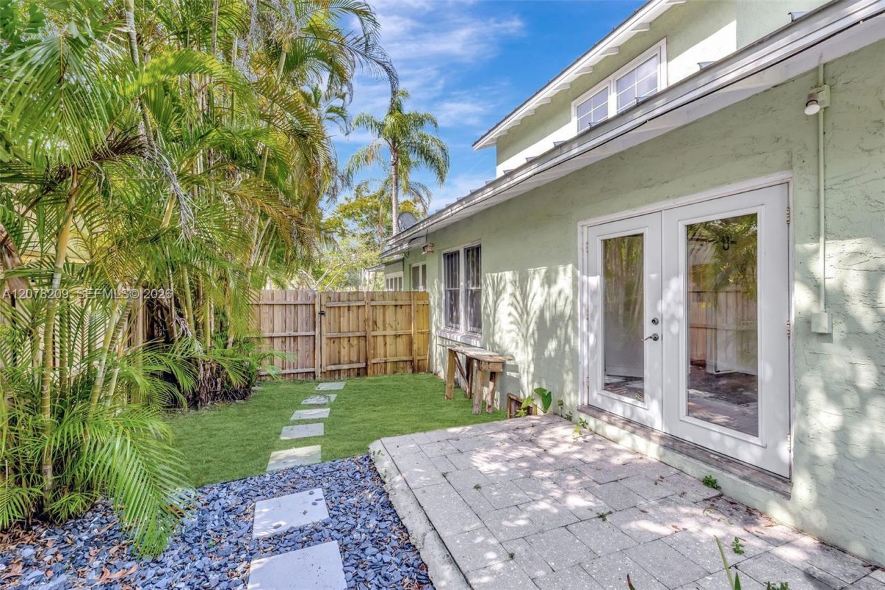 1031 SW 4th St, Fort Lauderdale, FL 33312 Photo