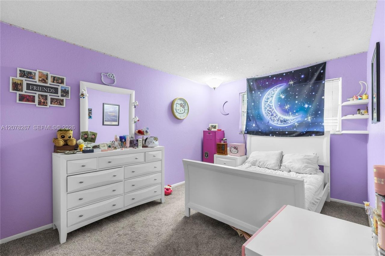1231 W Fairway Rd, Pembroke Pines, FL 33026 Photo