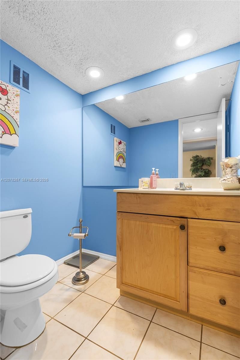 1231 W Fairway Rd, Pembroke Pines, FL 33026 Photo