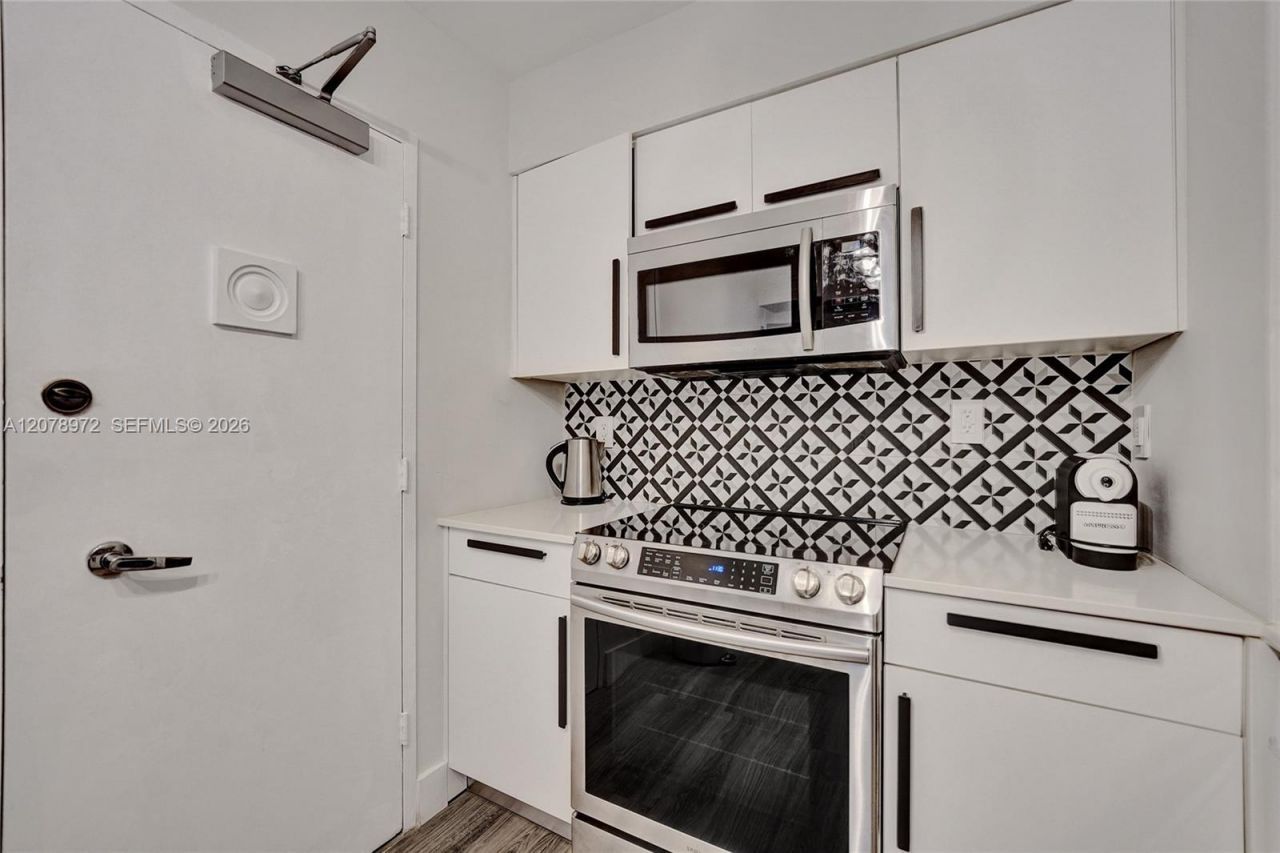9195 Collins Ave , Unit 1109, Surfside, FL 33154 Photo