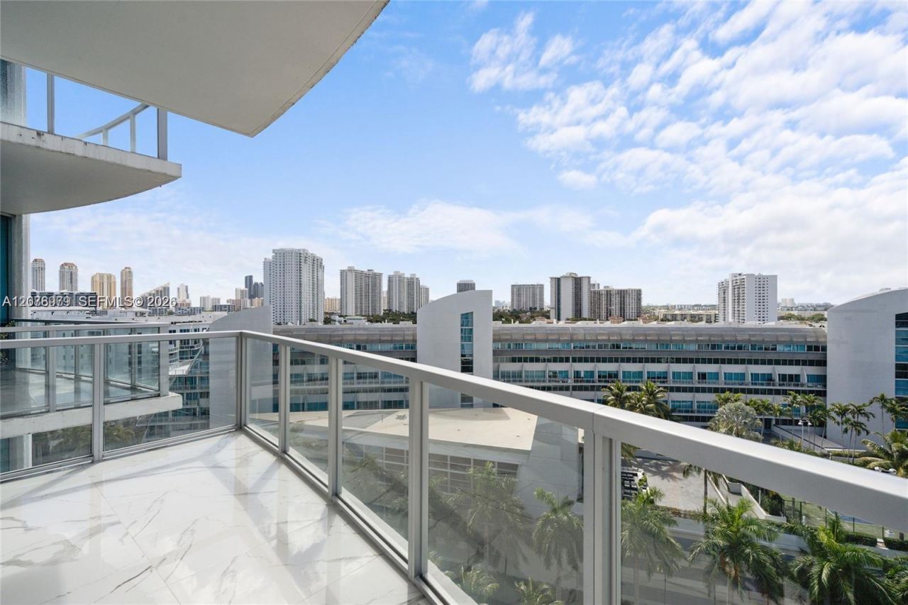3029 NE 188th St , Unit 1021, Aventura, FL 33180 Photo