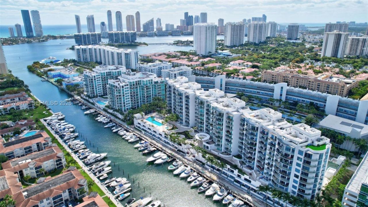 3029 NE 188th St , Unit 1021, Aventura, FL 33180 Photo