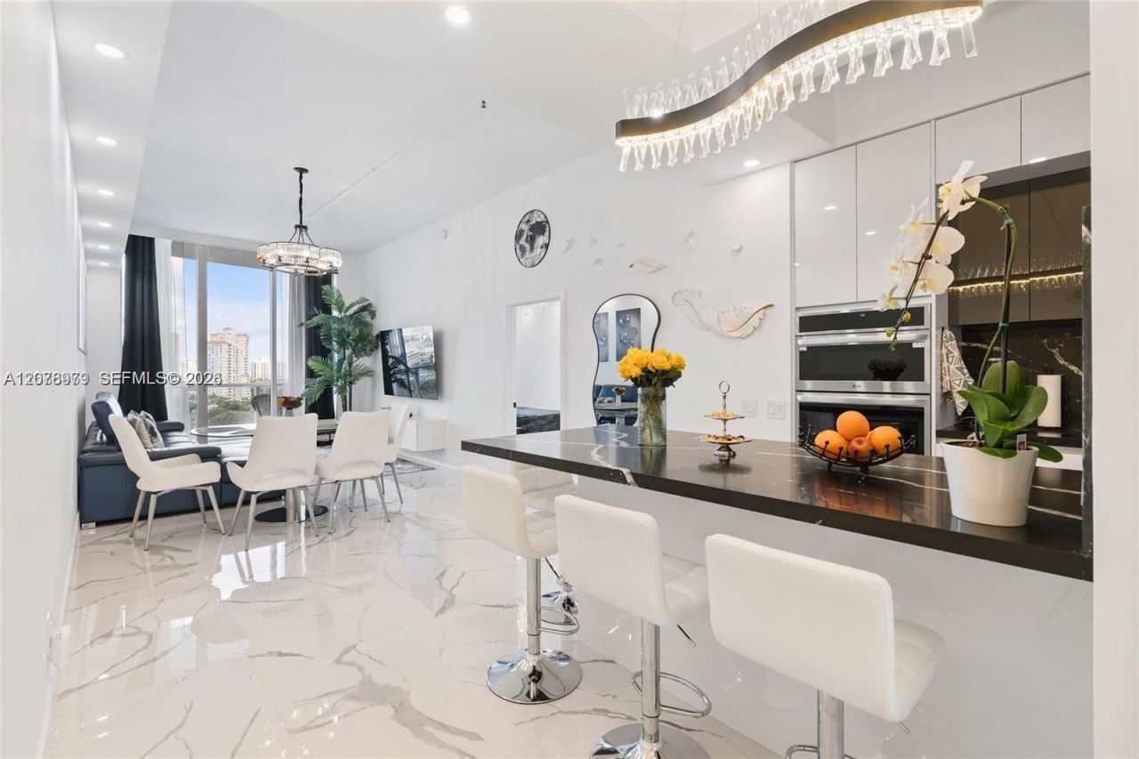 3029 NE 188th St , Unit 1021, Aventura, FL 33180 Photo