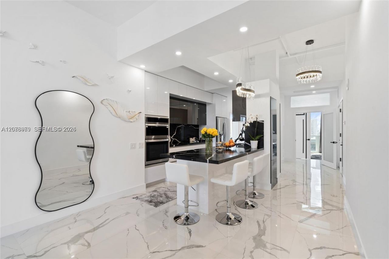 3029 NE 188th St , Unit 1021, Aventura, FL 33180 Photo