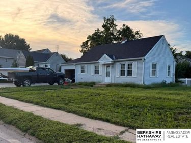 2004 Colfax Street, Blair, NE 68008