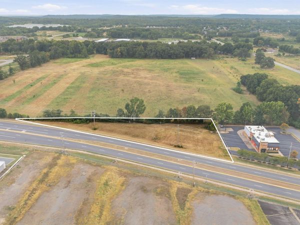 1005 Dave Ward Drive, Conway, AR 72034
