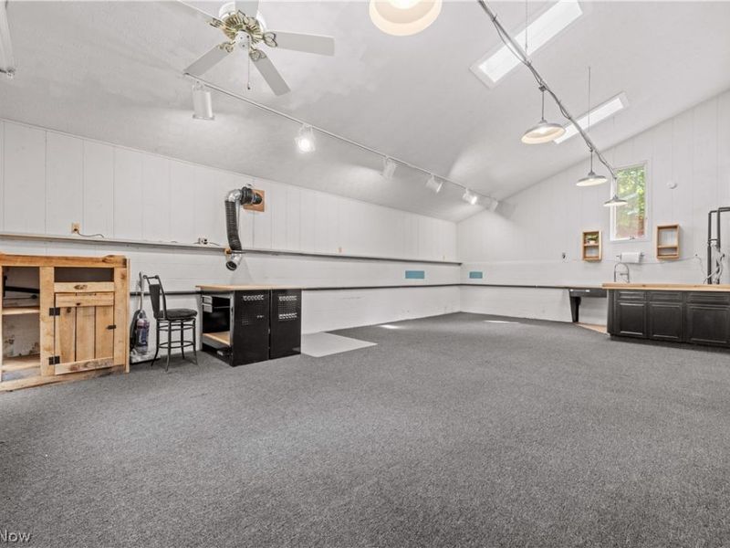 1049 N Medina Line Road, Akron, OH 44333 Photo 40