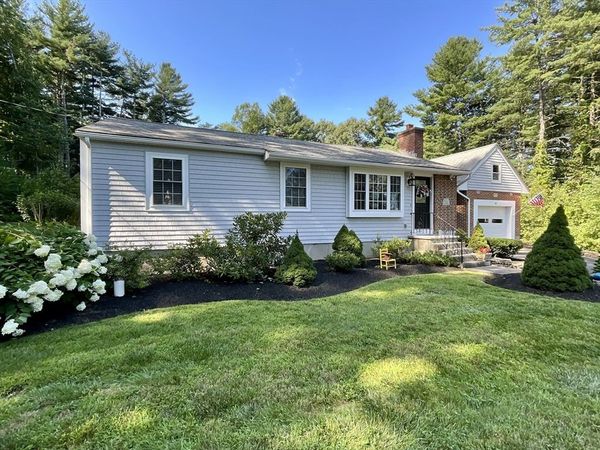 10 Burnap Rd, Sutton, MA 01590