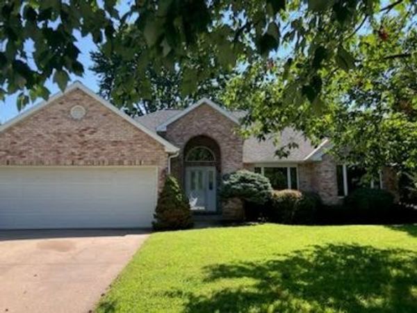 2814 W Oakbrook Court , Quincy, IL 62305