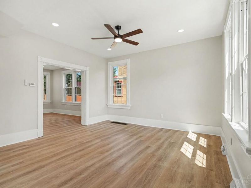 5809 Lathrop Place, Cincinnati, OH 45224 Photo 4