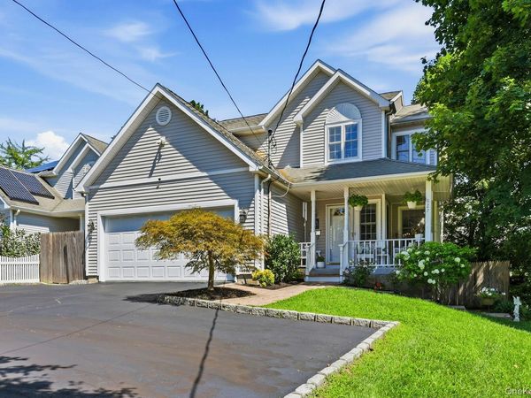 627 Main Street , Northport, NY 11768
